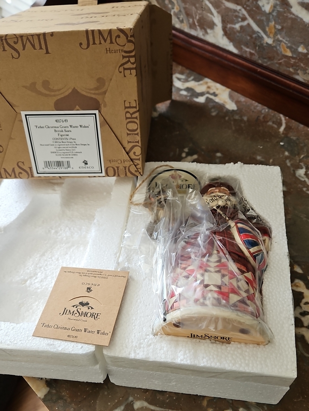 NWT 2010 Father Christmas Grants Winter Wishes British Figure